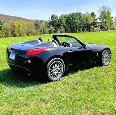 2006 Pontiac Solstice - Convertible 2D
