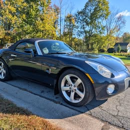 2006 Pontiac solstice convertible 5 speed-134k clean!