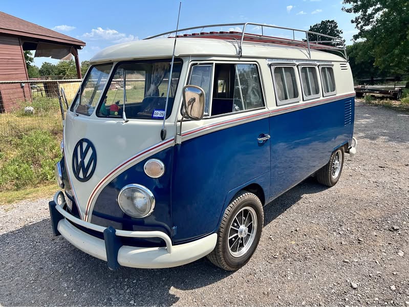 1964 Volkswagen Bus - Sun dial camper