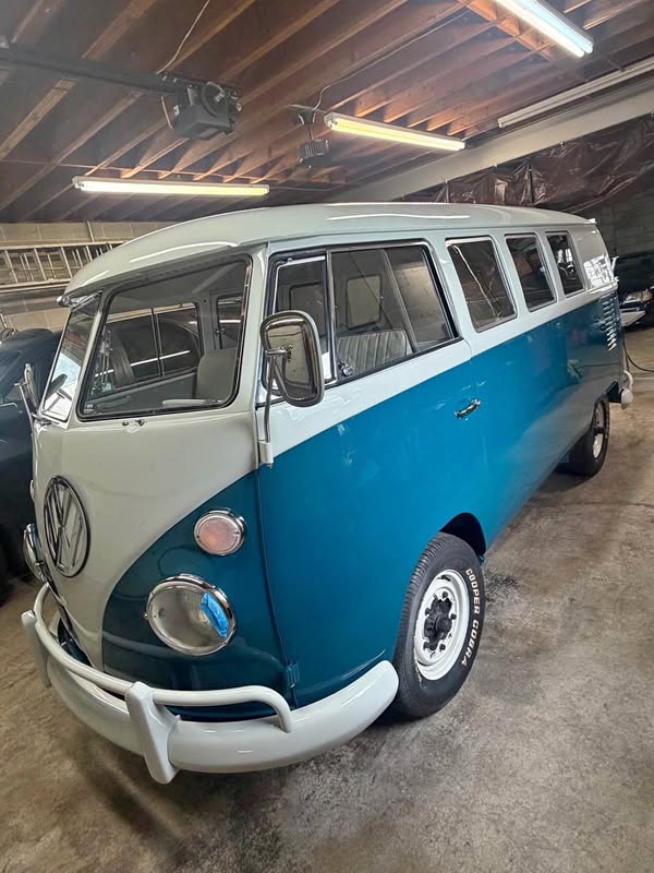 1967 Volkswagen Kombi Bus