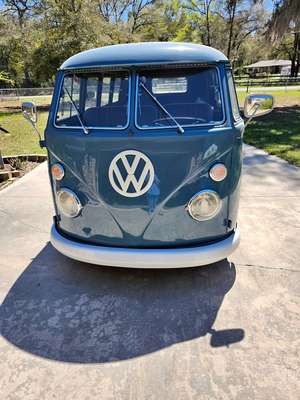1963 Volkswagen bus