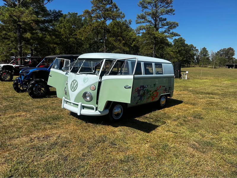 1966 Volkswagen bus