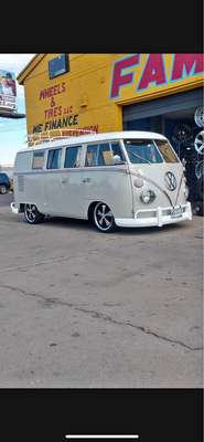 1962 Volkswagen bus