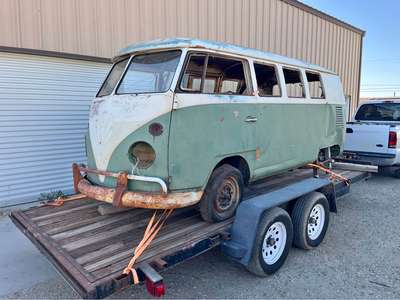 1966 Volkswagen bus