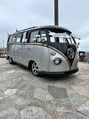 1964 Volkswagen 21 window deluxe bus - Trades Welcome