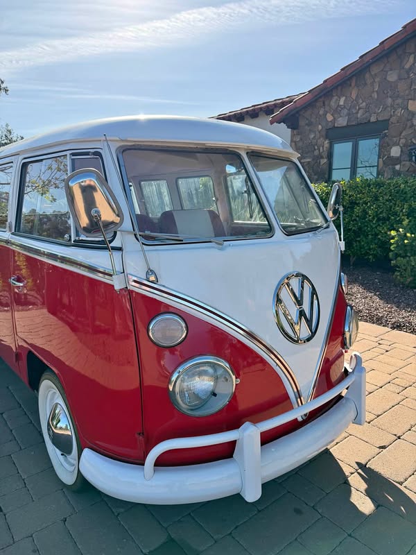 1965 Volkswagen 11 Window Kombi II Bus 2