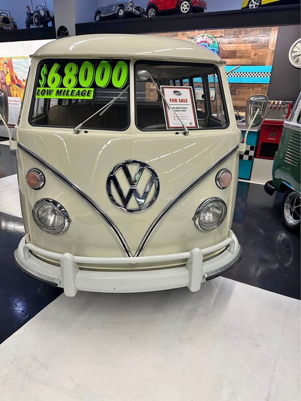 1966 Volkswagen 13 window bus