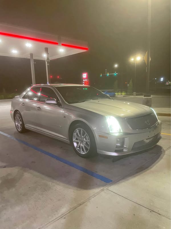 2006 Cadillac sts v - V