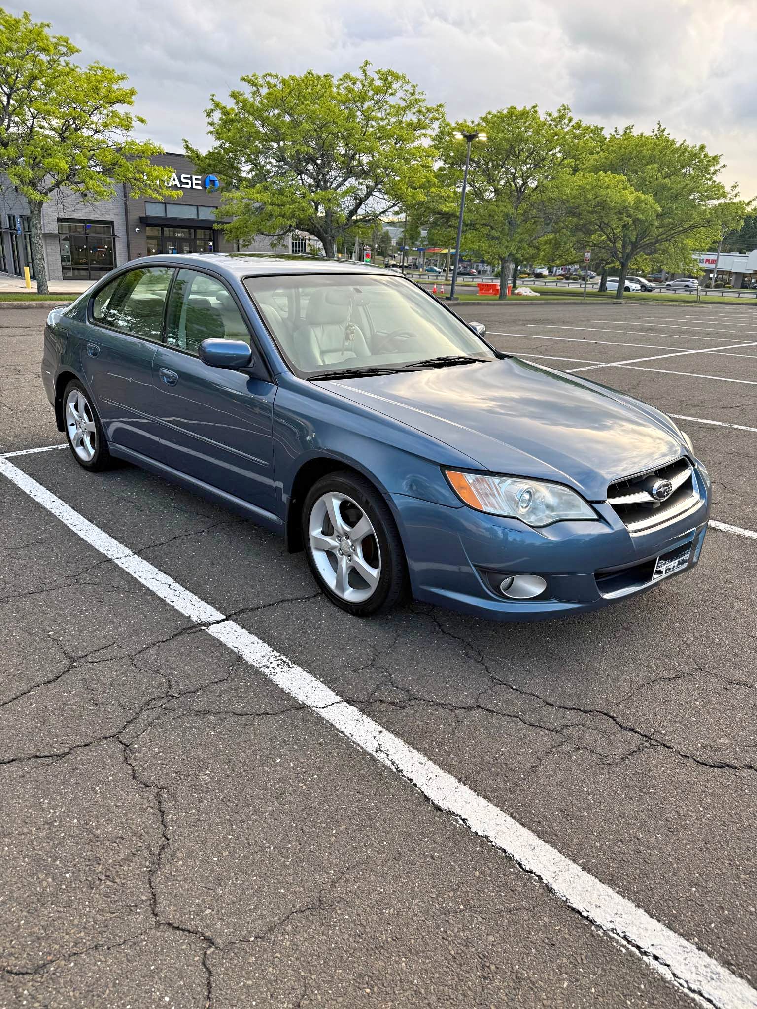 2009 Subaru Legacy - 2.5i Premium Sedan 4D