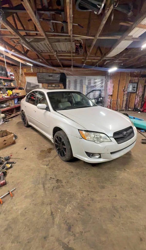 2009 Subaru Legacy - 2.5i Premium Sedan 4D
