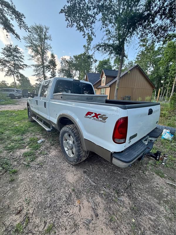 2007 Ford F250 Super Duty Super Cab - Lariat Pickup 4D 6 3\/4 ft