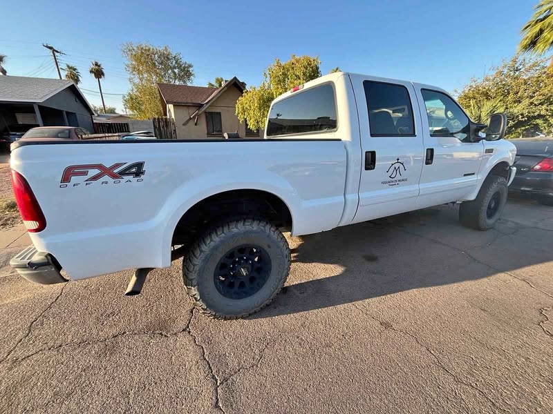 2002 Ford F250 Super Duty Crew Cab - XLT Pickup 4D 6 3\/4 ft