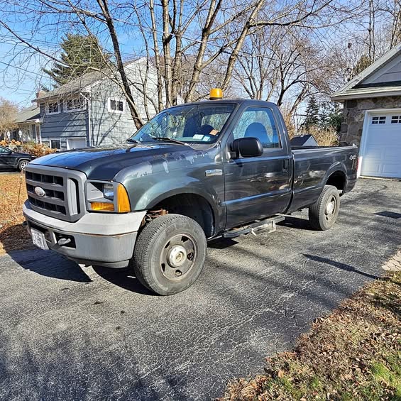2005 Ford F250 Super Duty Regular Cab - XL Pickup 2D 8 ft