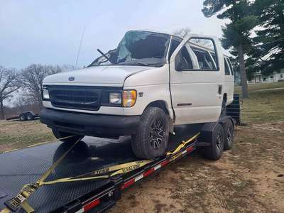 1999 Ford E350 Super Duty Cargo