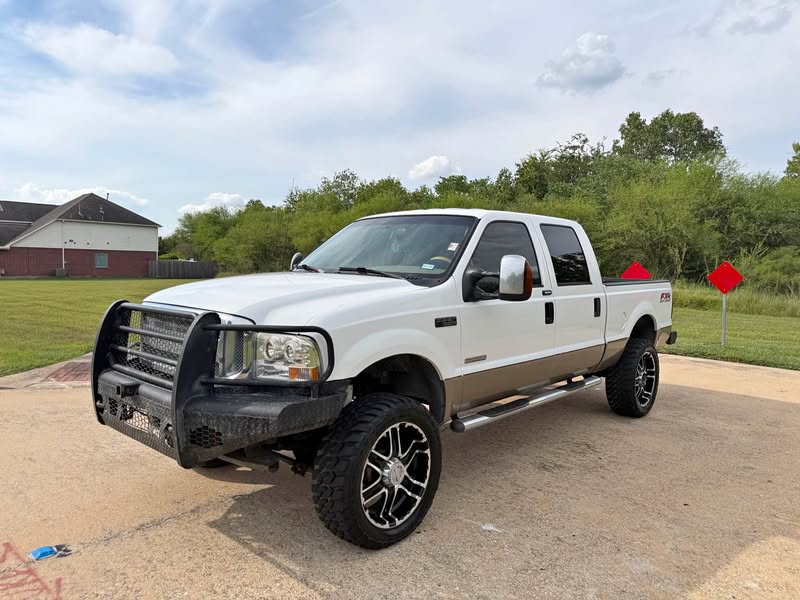 2004 Ford F250 Super Duty Crew Cab - Lariat Pickup 4D 6 3\/4 ft