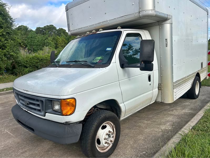 2007 Ford E450 Super Duty Cutaway - Van Cab-Chassis 2D