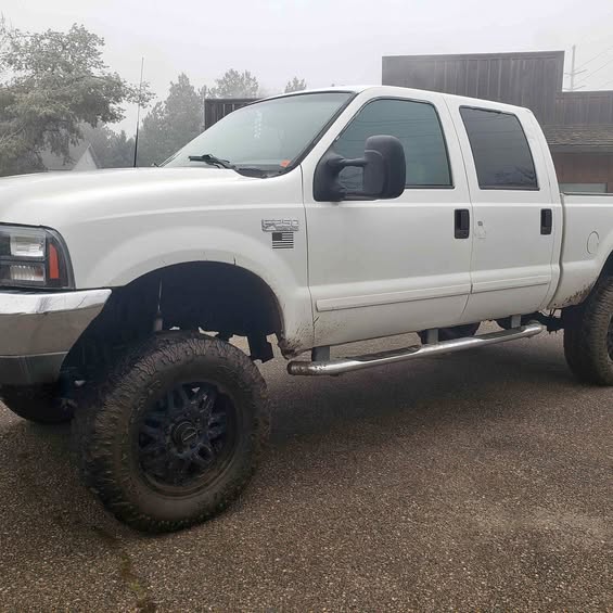 2002 Ford F250 Super Duty Crew Cab - FX4 Pickup 4D 8 ft