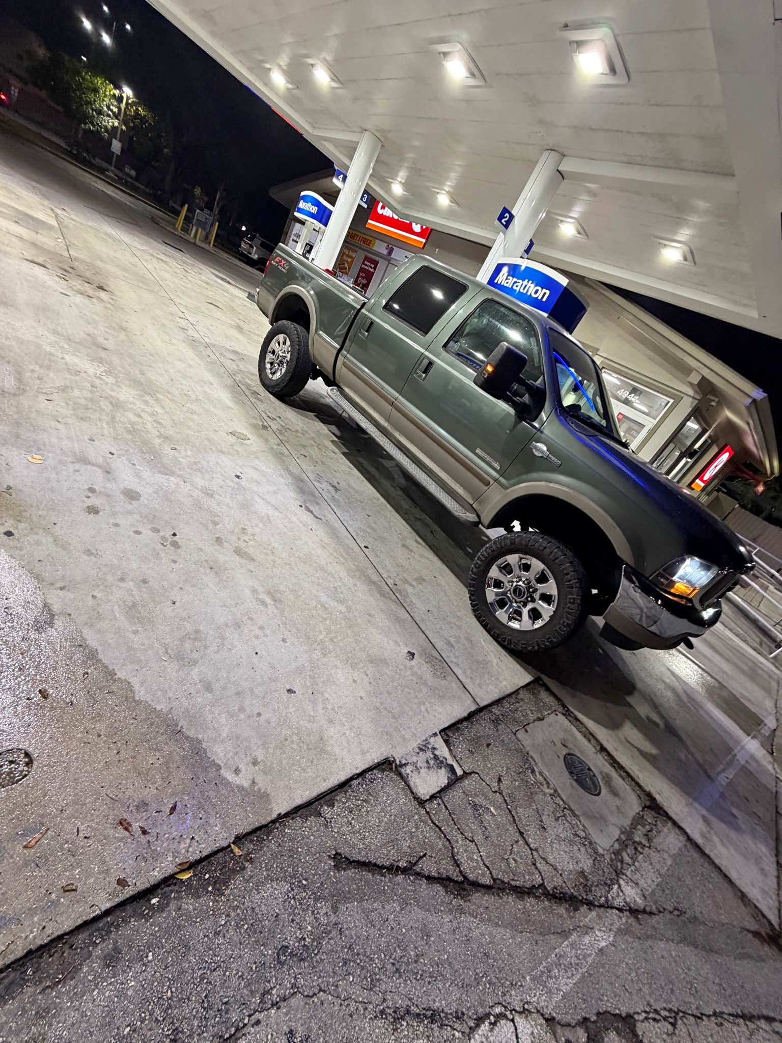 2004 Ford F250 Super Duty Crew Cab - King Ranch Pickup 4D 8 ft