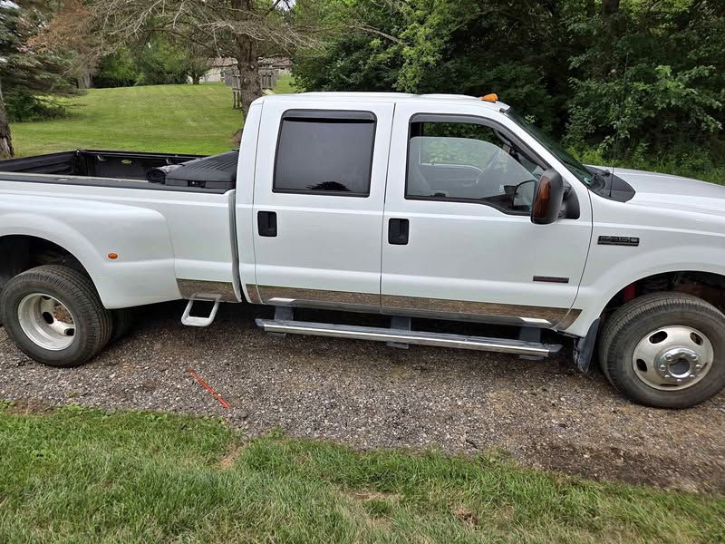 2006 Ford F350 Super Duty Super Cab - XLT Pickup 4D 8 ft