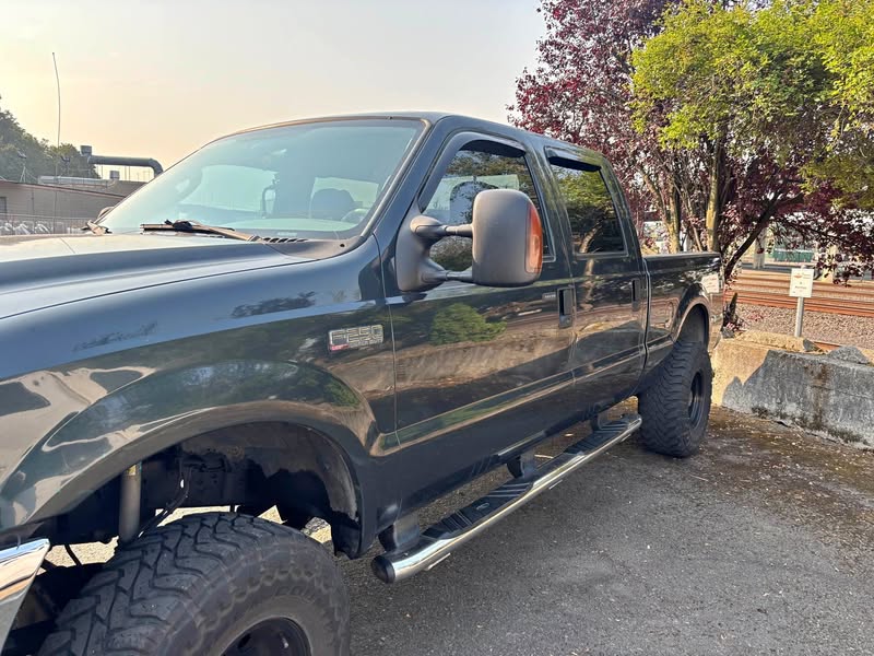 2004 Ford F250 Super Duty Crew Cab - Lariat Pickup 4D 6 3\/4 ft