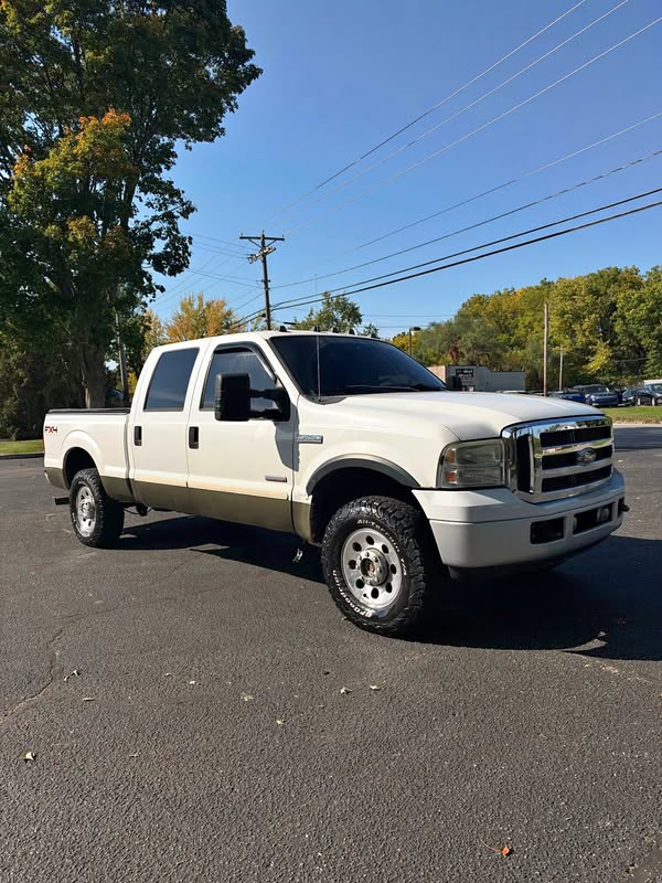 2005 Ford F250 Super Duty Crew Cab - XLT Pickup 4D 6 3\/4 ft