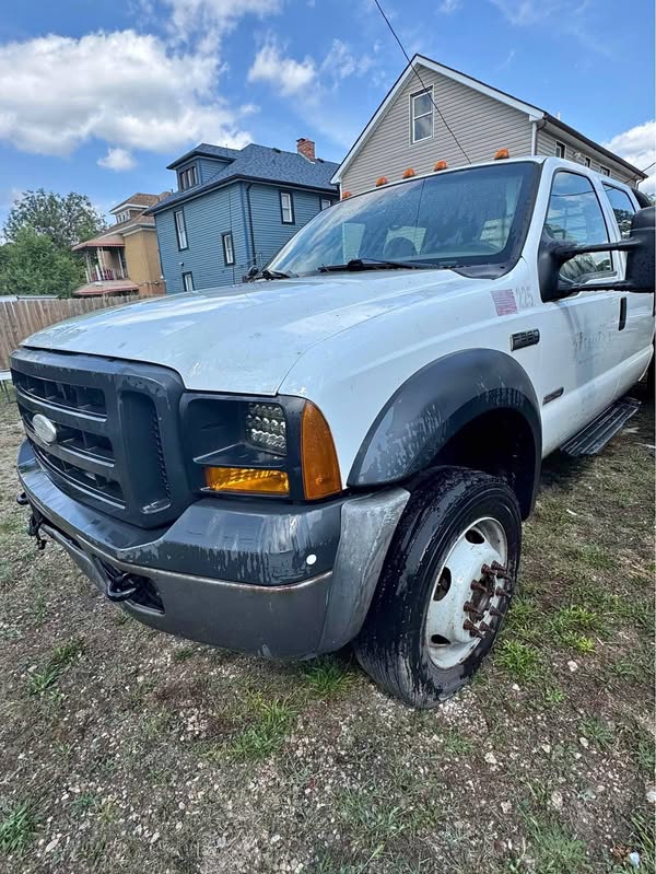 2007 Ford F550 Super Duty Crew Cab & Chassis - 176\