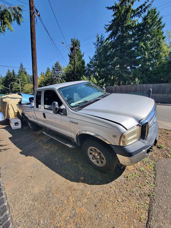 2007 Ford F250 Super Duty Super Cab - XLT Pickup 4D 8 ft