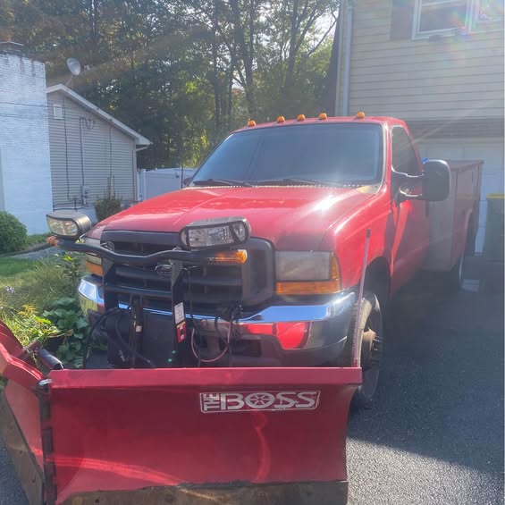 2001 Ford F350 Super Duty Regular Cab & Chassis - 165\