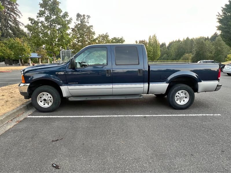 2001 Ford F250 Super Duty Crew Cab - XLT Pickup 4D 6 3\/4 ft