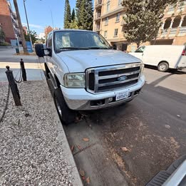 2005 Ford F250 Super Duty Crew Cab - XLT Pickup 4D 6 3\/4 ft