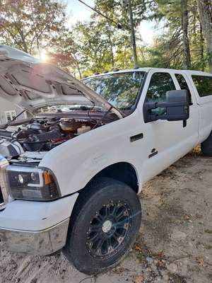 2007 Ford F350 Super Duty Crew Cab - XL Pickup 4D 8 ft