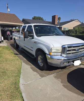 1999 Ford F250 Super Duty Crew Cab - XLT Pickup 4D 8 ft