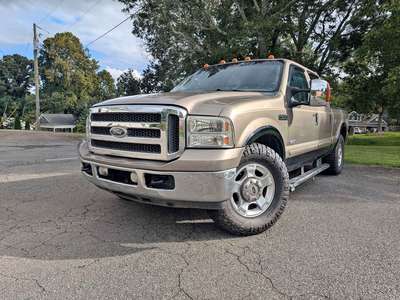 2007 Ford F250 Super Duty Crew Cab - Lariat Pickup 4D 6 3\/4 ft