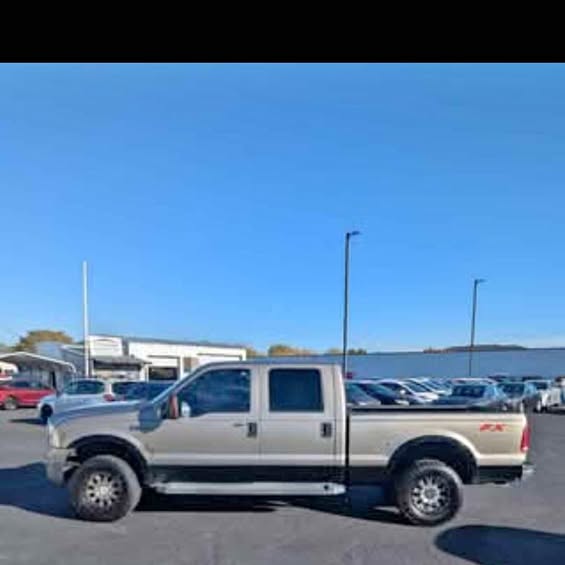 2007 Ford F250 Super Duty Crew Cab - Lariat Pickup 4D 6 3\/4 ft