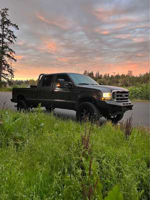 2004 Ford F350 Super Duty Crew Cab - Lariat Pickup 4D 8 ft