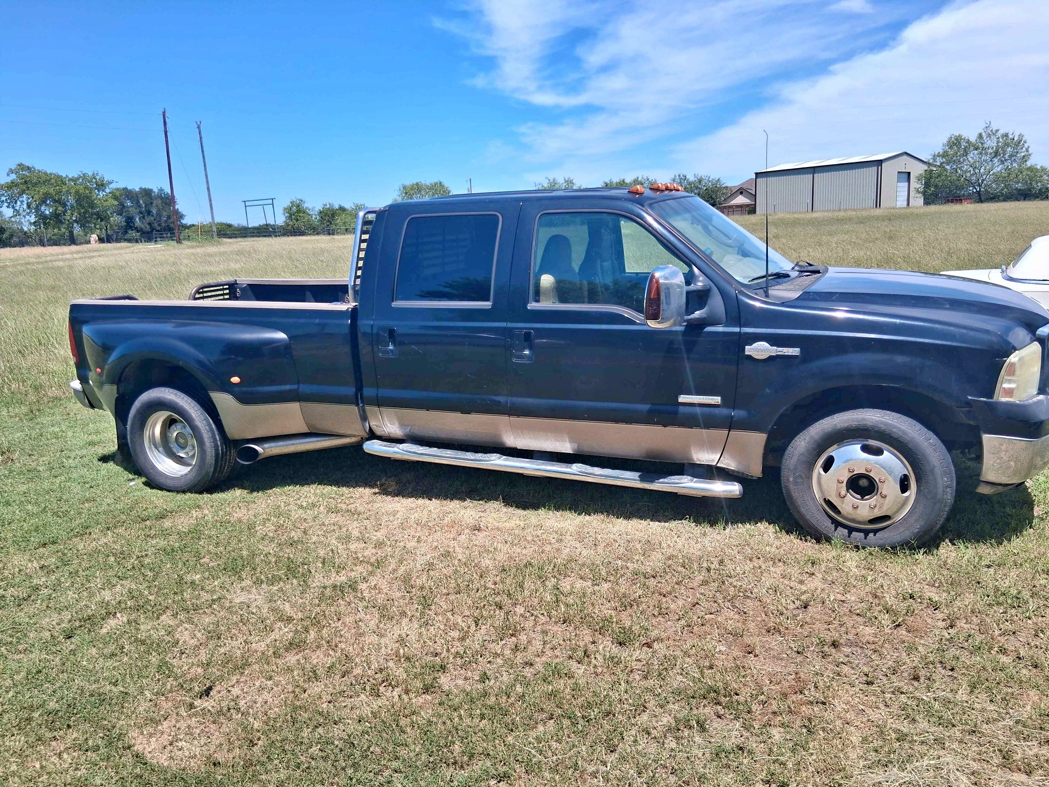 2006 Ford F350 Super Duty Crew Cab - King Ranch Pickup 4D 8 ft