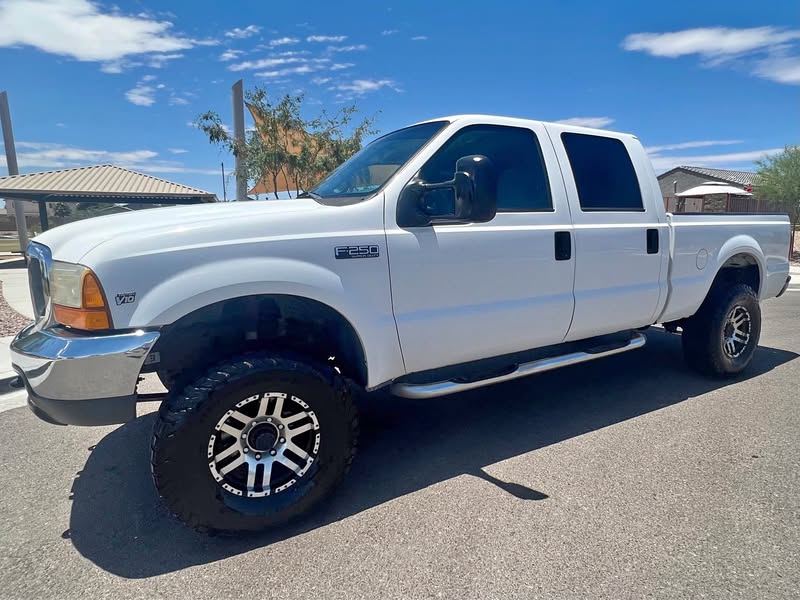 1999 Ford F250 Super Duty Crew Cab - XLT Pickup 4D 6 3\/4 ft