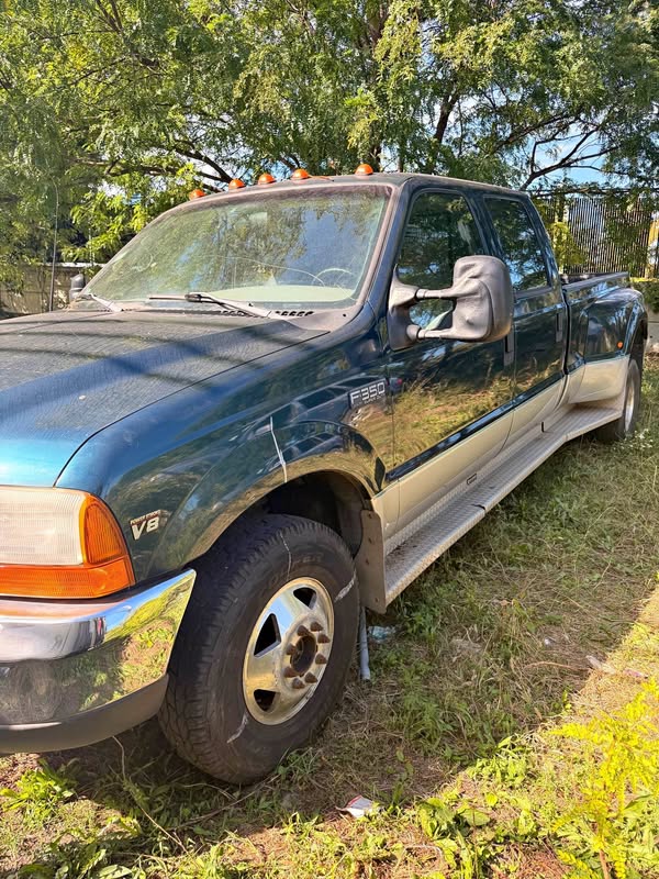 1999 Ford F350 Super Duty Crew Cab