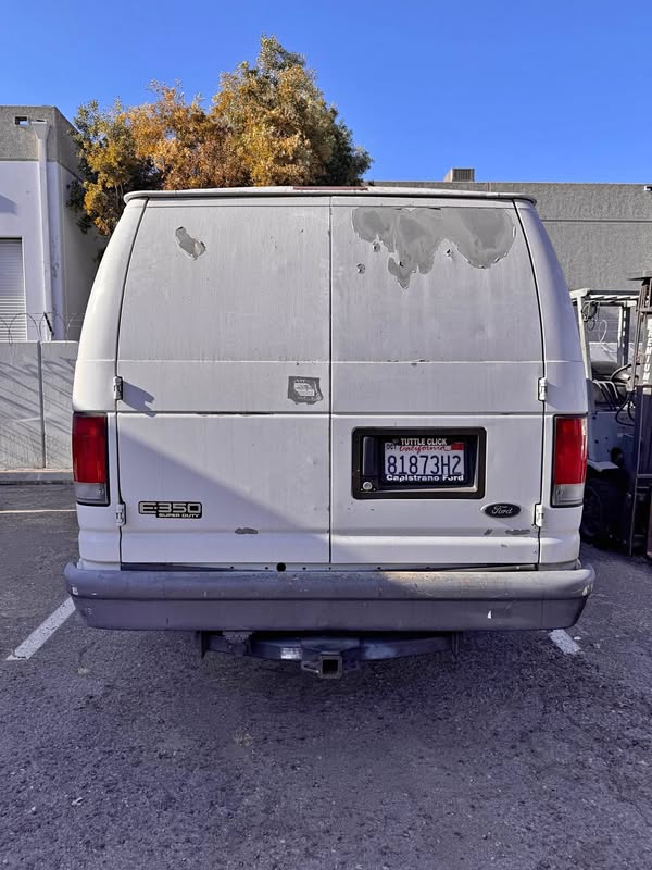 2005 Ford E350 Super Duty Cargo - Commercial Extended Van 3D