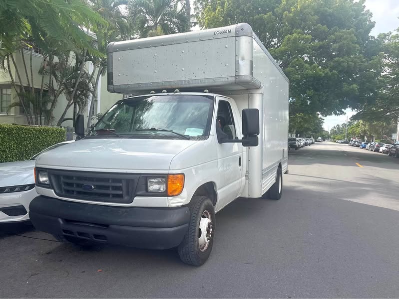 2007 Ford E250 Super Duty Cargo - Van 3D