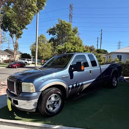 2007 Ford F250 Super Duty Crew Cab - Lariat Pickup 4D 8 ft