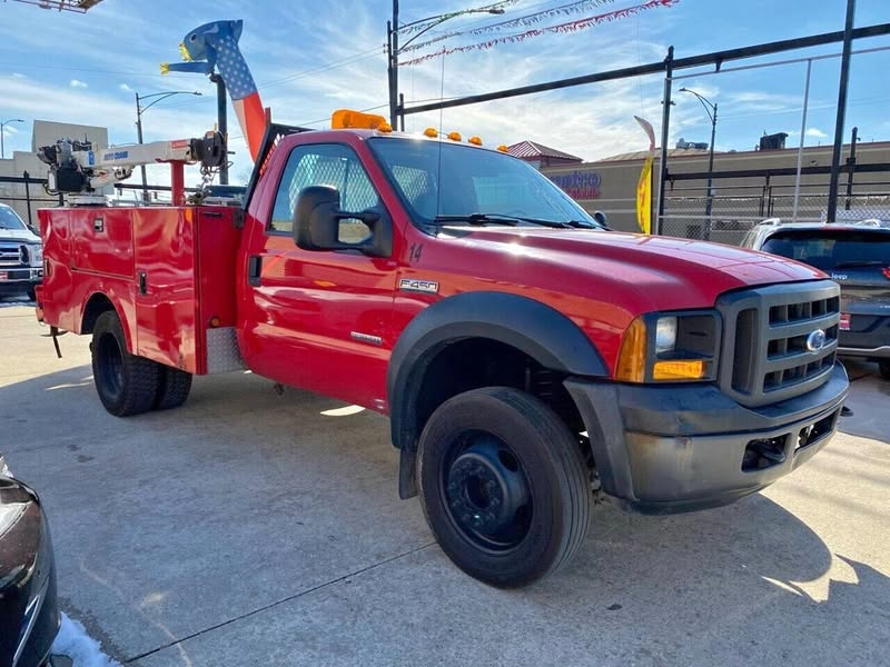 2006 Ford F-450 Super Duty 4X2 2dr Regular Cab 140.8 200.8 in. WB