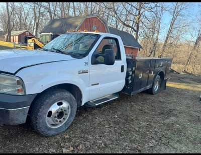 2007 Ford F350 Super Duty Regular Cab & Chassis - 141\