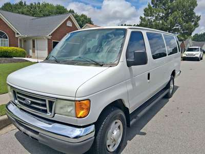 2007 Ford E350 Super Duty Passenger - XLT Extended Van 3D