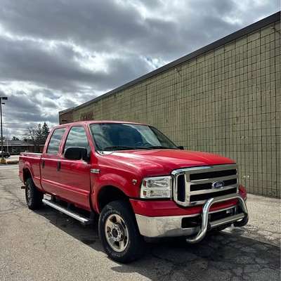 2005 Ford F250 Super Duty Crew Cab - Lariat Pickup 4D 6 3\/4 ft