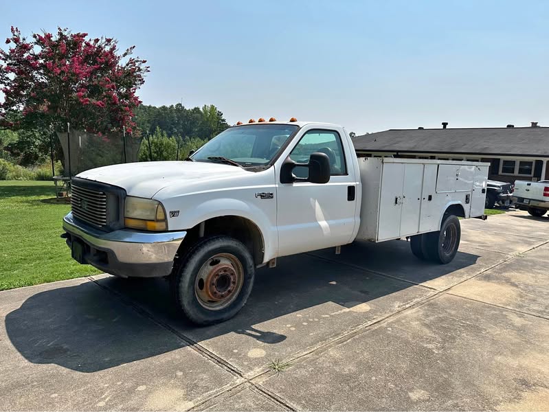 1999 Ford F450 Super Duty Regular Cab - XL Pickup 2D 8 ft