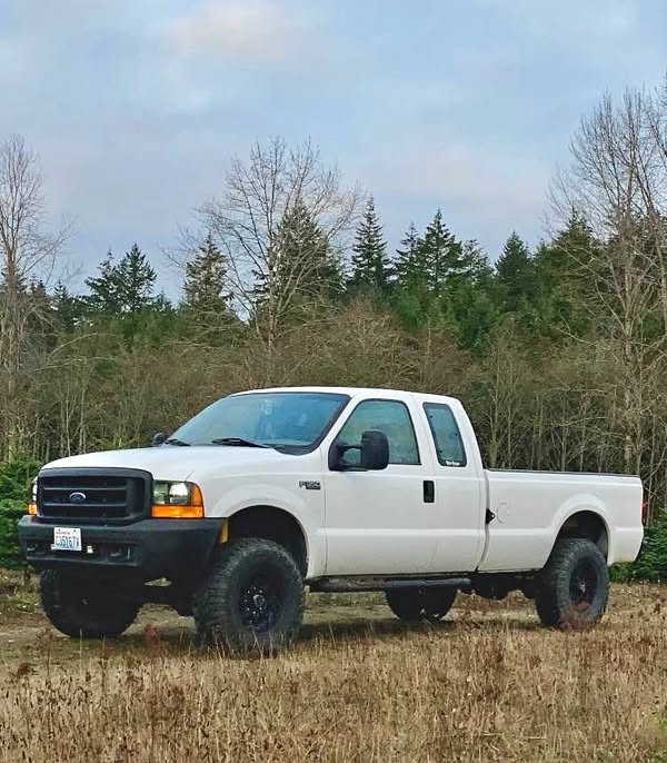 1999 Ford F350 Super Duty Super Cab - Long Bed