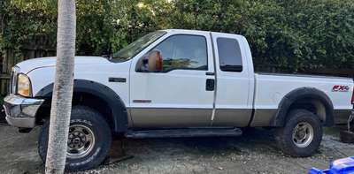 2004 Ford F350 Super Duty Super Cab - Short Bed