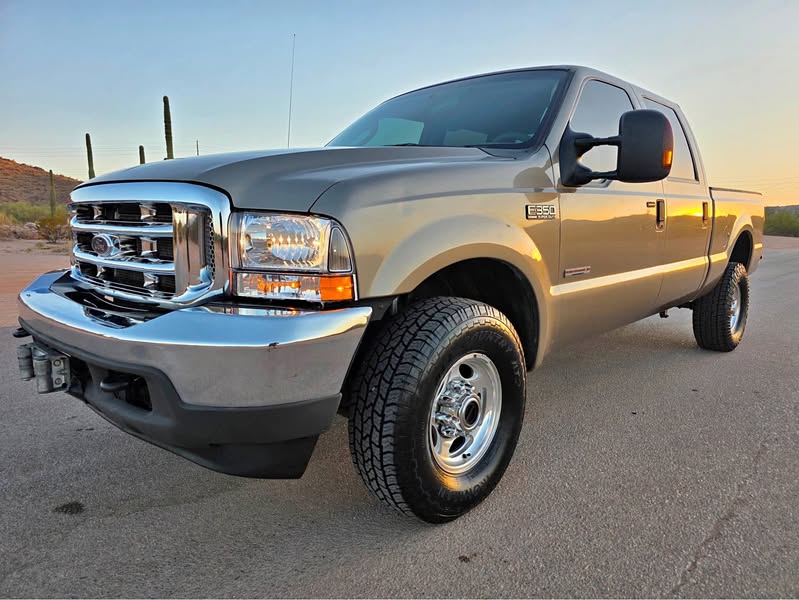 2004 Ford F350 Super Duty Crew Cab - Lariat Pickup 4D 6 3\/4 ft