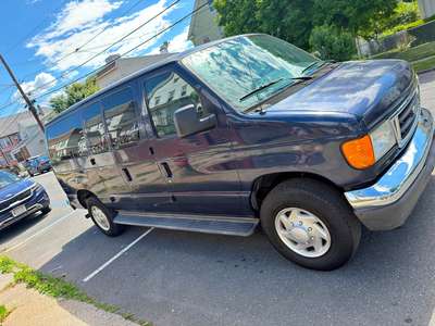 2006 Ford E350 Super Duty Passenger - XL Extended Van 3D